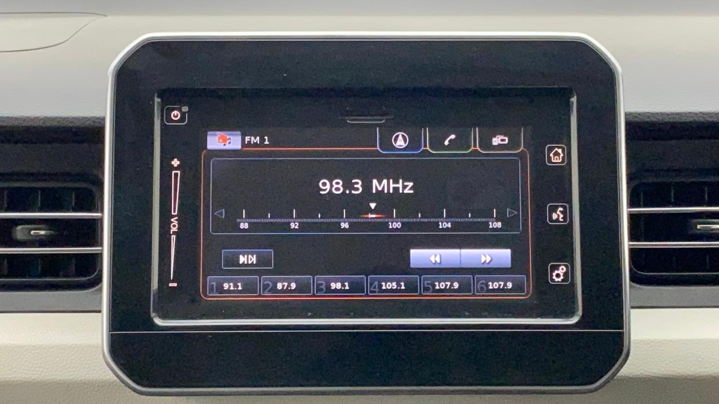2018 Maruti IGNIS ALPHA 1.2 AMT DUAL TONE, Petrol, Automatic, 77,285 km, Infotainment System