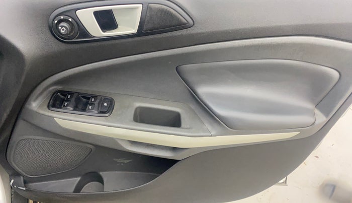 2014 Ford Ecosport TITANIUM 1.0L ECOBOOST, Petrol, Manual, 82,073 km, Driver Side Door Panels Control