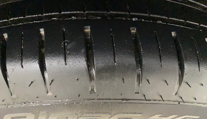 2022 Maruti Baleno ALPHA 1.2 AGS, Petrol, Automatic, 11,050 km, Left Rear Tyre Tread