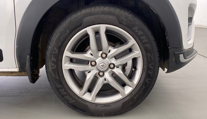 2020 Renault TRIBER RXZ AT, Petrol, Automatic, 13,293 km, Right Front Wheel