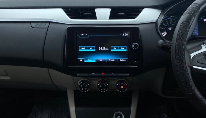 2020 Renault TRIBER RXZ AT, Petrol, Automatic, 13,293 km, Air Conditioner