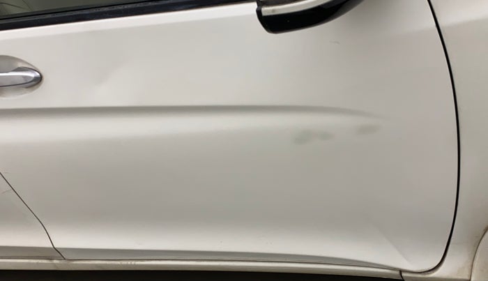 2015 Honda City 1.5L I-VTEC VX, Petrol, Manual, 51,947 km, Driver-side door - Slightly dented