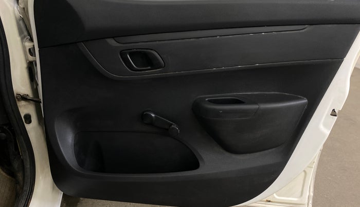 2016 Renault Kwid RXL, Petrol, Manual, 66,721 km, Driver Side Door Panels Control