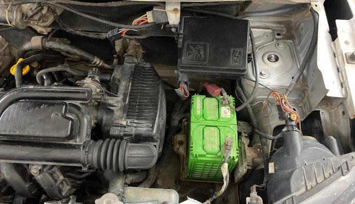 2016 Renault Kwid RXL, Petrol, Manual, 66,721 km, Engine View - Left