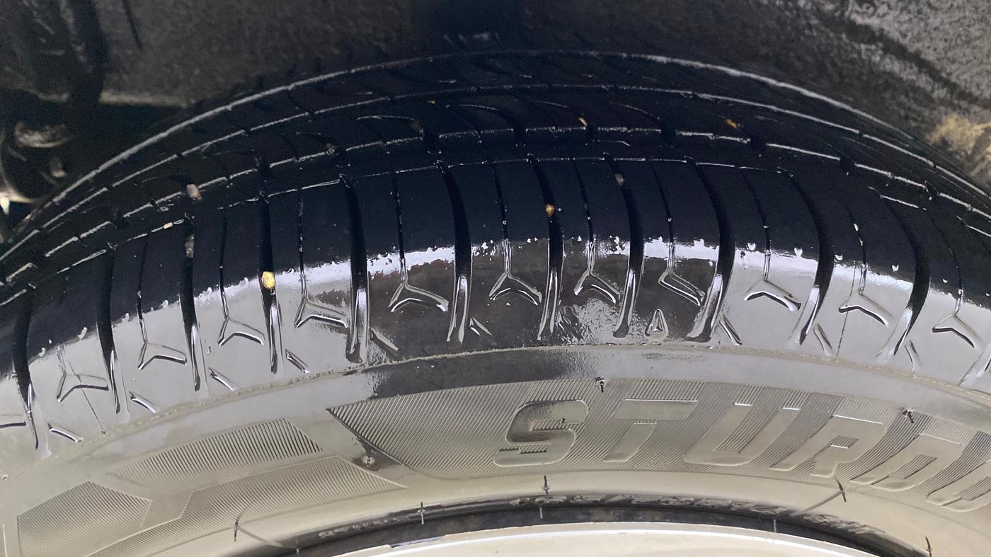 2015 Maruti Celerio VXI AMT, Petrol, Automatic, 92,589 km, Right Rear Tyre Tread