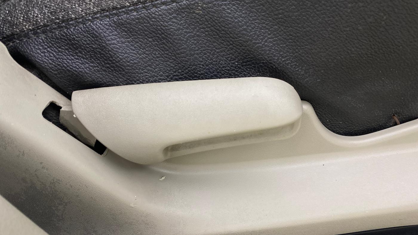 2015 Maruti Celerio VXI AMT, Petrol, Automatic, 92,589 km, Driver Side Adjustment Panel