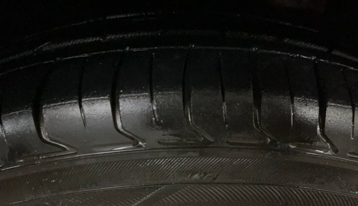 2020 Tata Tiago XT PETROL, Petrol, Manual, 95,865 km, Right Front Tyre Tread