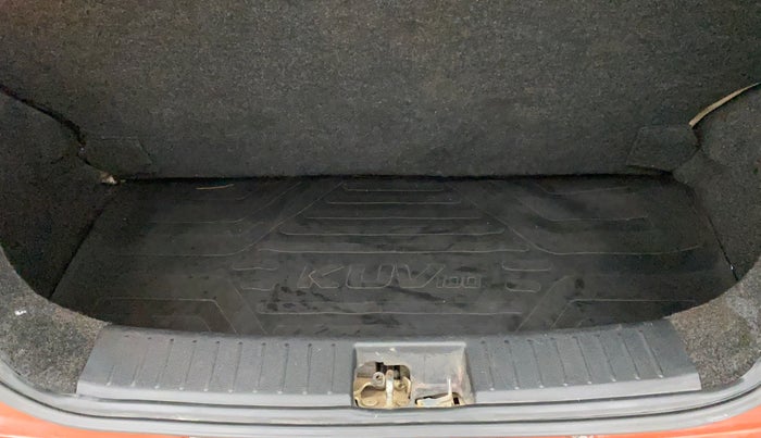 2016 Mahindra Kuv100 K8 6 STR, Petrol, Manual, 33,612 km, Boot Inside