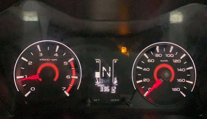2016 Mahindra Kuv100 K8 6 STR, Petrol, Manual, 33,612 km, Odometer Image
