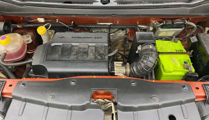 2016 Mahindra Kuv100 K8 6 STR, Petrol, Manual, 33,612 km, Open Bonet