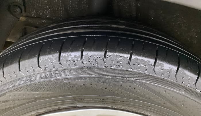 2021 KIA SONET HTX 1.5, Diesel, Manual, 26,770 km, Right Rear Tyre Tread