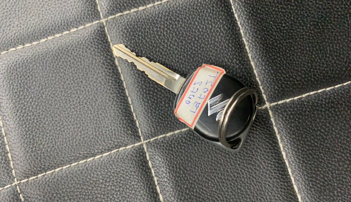 2015 Maruti Wagon R 1.0 VXI, Petrol, Manual, 48,478 km, Key Close Up