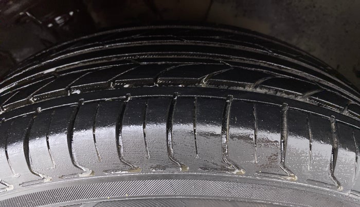 2018 Hyundai Elite i20 SPORTZ 1.2, Petrol, Manual, 56,502 km, Right Front Tyre Tread