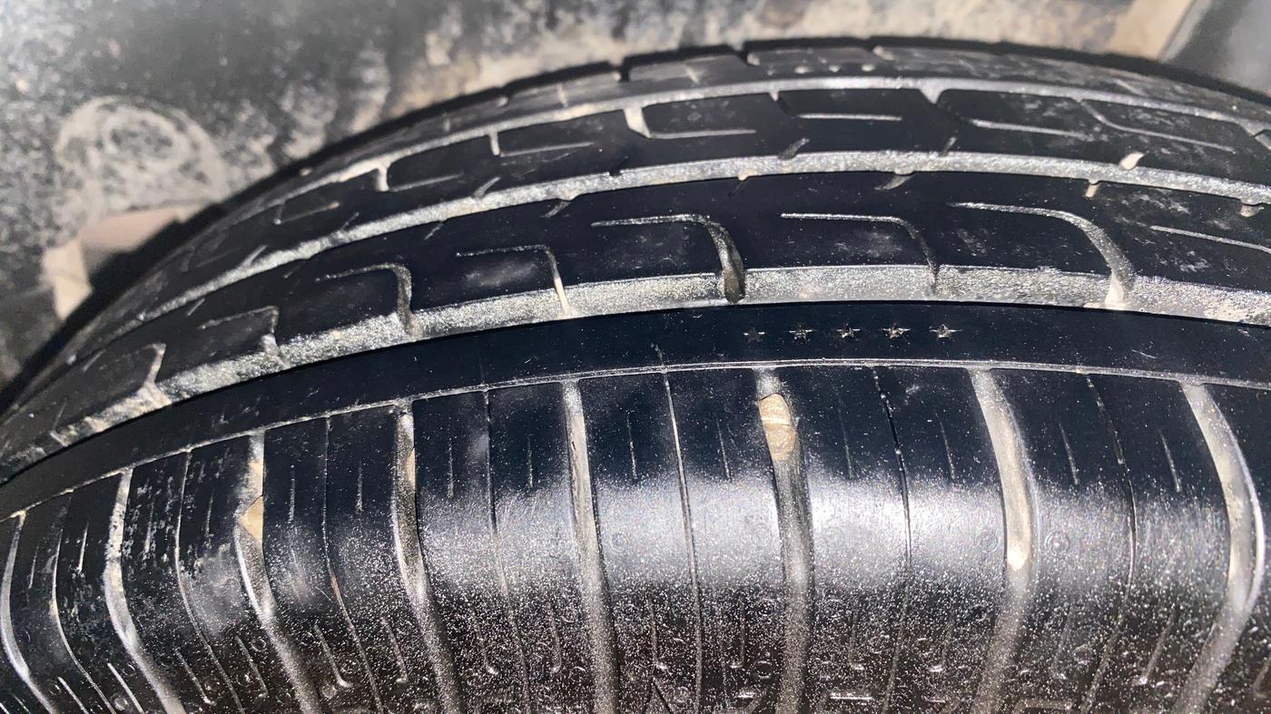 2021 Maruti Swift Dzire TOUR S-CNG, CNG, Manual, 57,071 km, Left Rear Tyre Tread