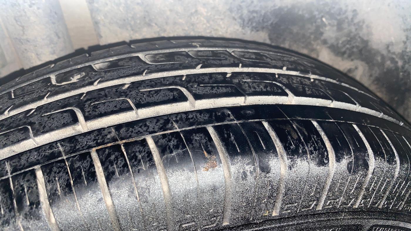 2021 Maruti Swift Dzire TOUR S-CNG, CNG, Manual, 57,071 km, Right Rear Tyre Tread