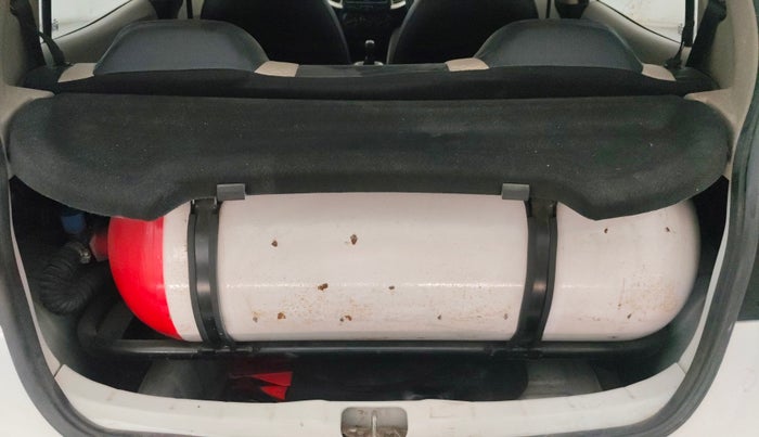 2020 Hyundai NEW SANTRO SPORTZ EXECUTIVE MT CNG, CNG, Manual, 80,349 km, Boot Inside