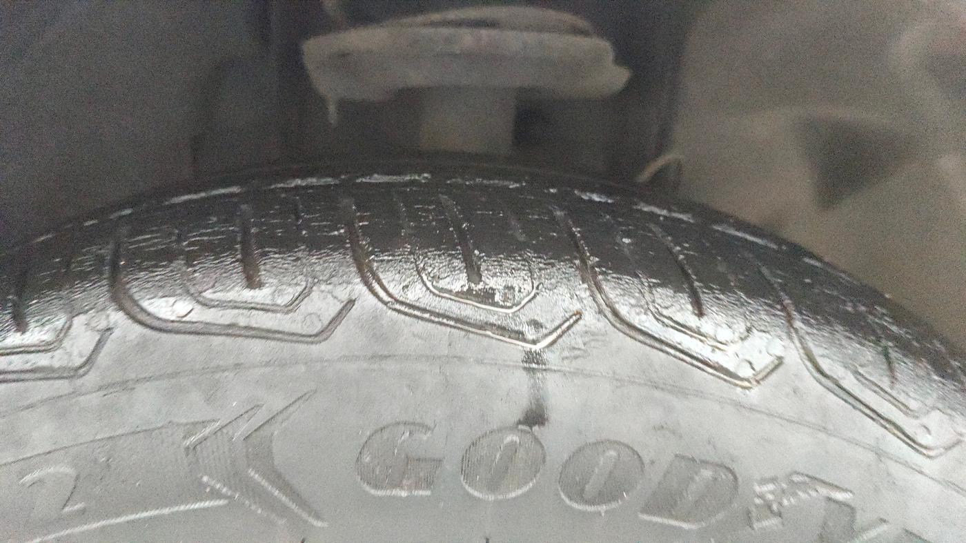 2023 Tata TIGOR XZ PLUS CNG, CNG, Manual, 44,033 km, Right Front Tyre Tread