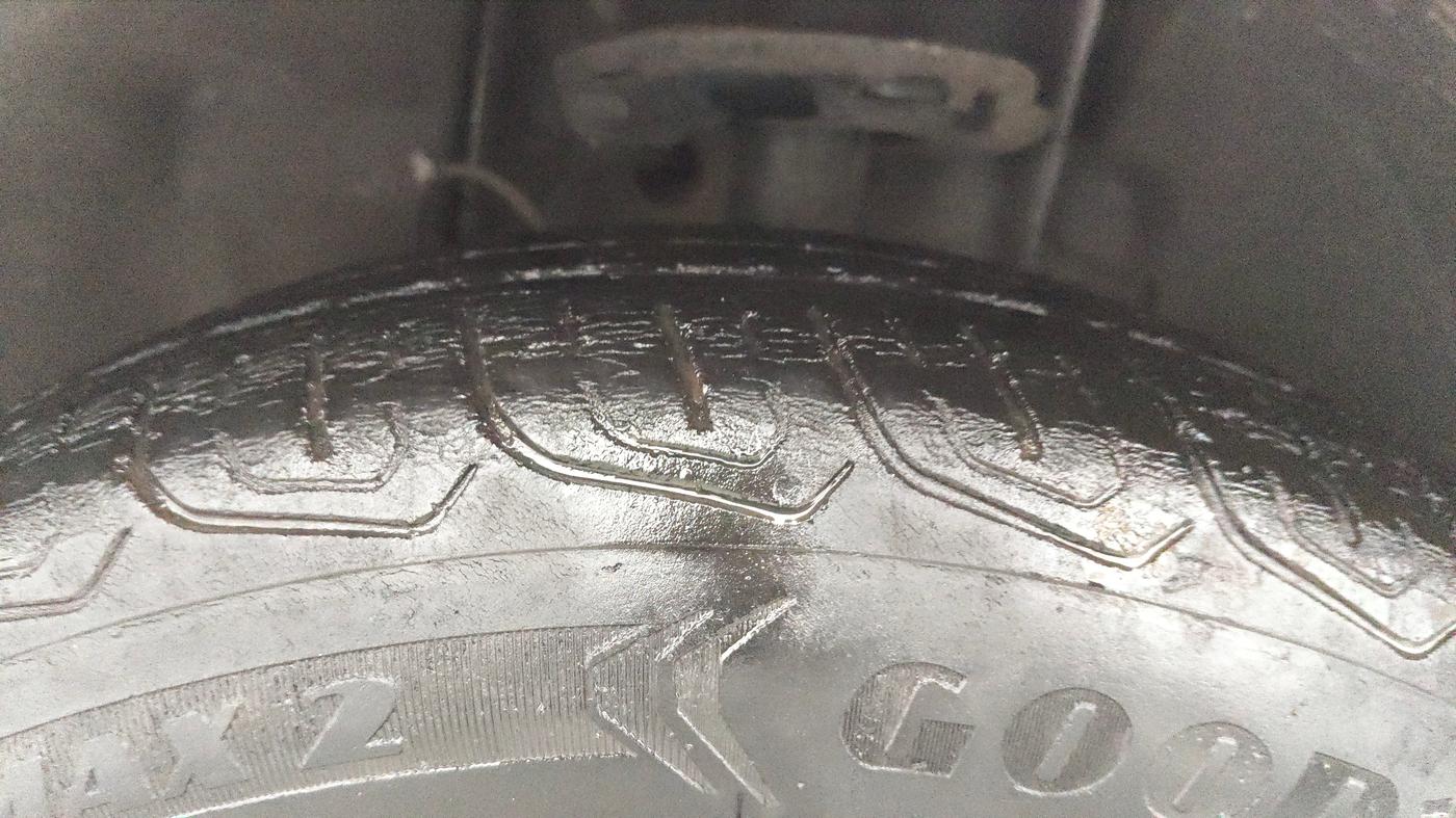 2023 Tata TIGOR XZ PLUS CNG, CNG, Manual, 44,033 km, Left Front Tyre Tread