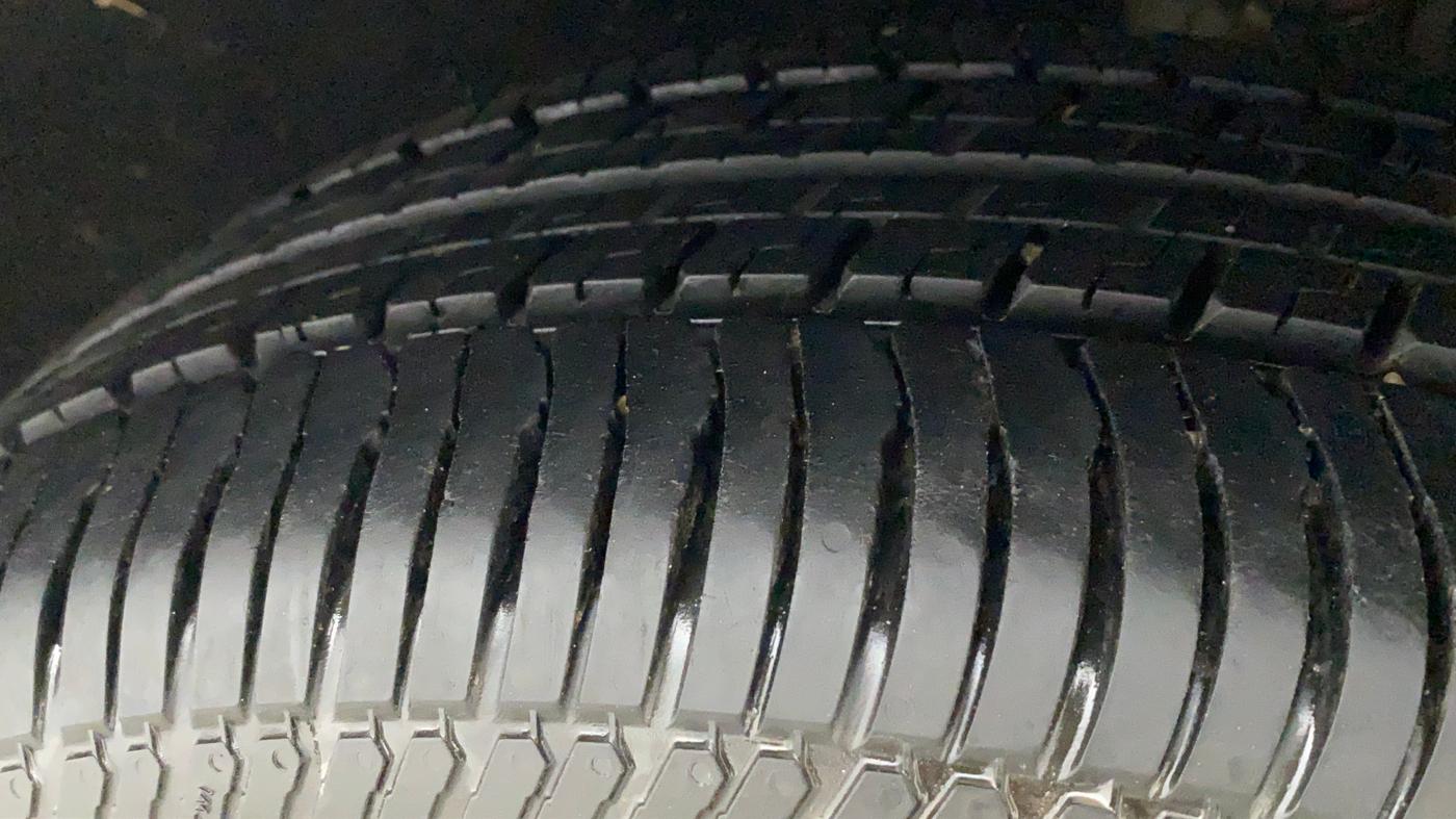 2017 Ford Ecosport TITANIUM + 1.5L PETROL AT, Petrol, Automatic, 91,641 km, Left Rear Tyre Tread