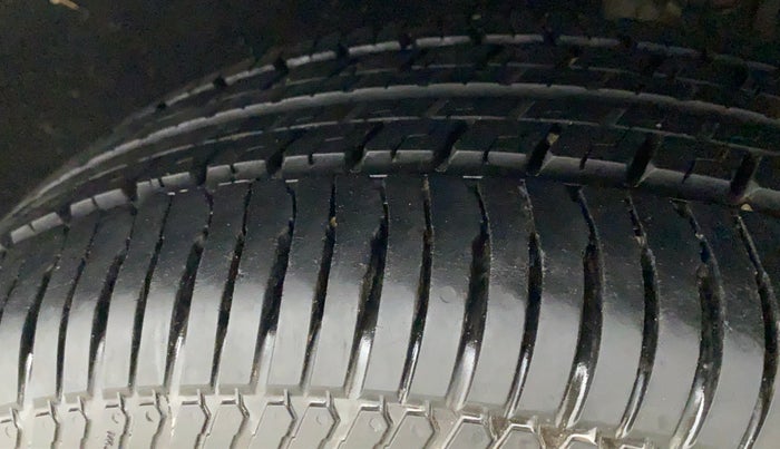 2017 Ford Ecosport TITANIUM + 1.5L PETROL AT, Petrol, Automatic, 91,641 km, Left Rear Tyre Tread
