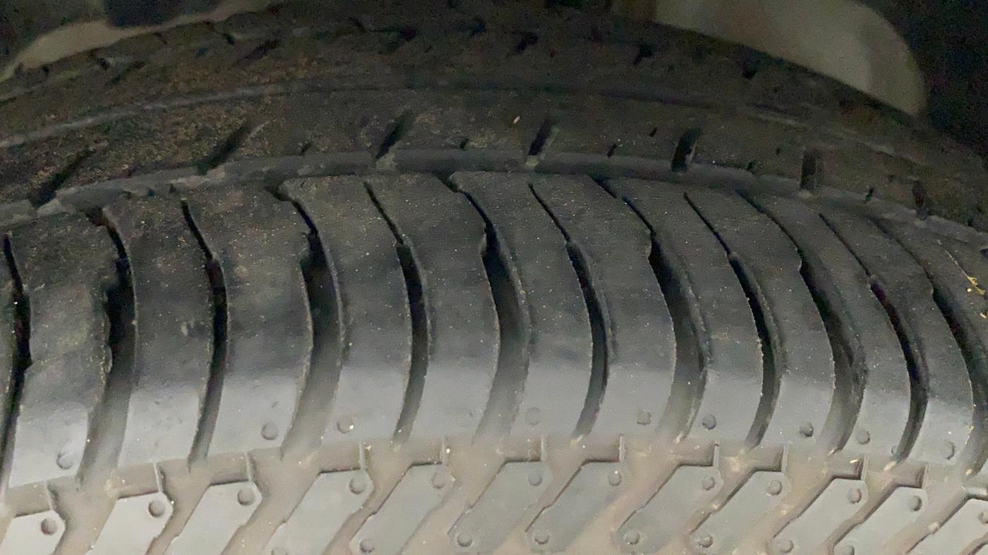 2017 Ford Ecosport TITANIUM + 1.5L PETROL AT, Petrol, Automatic, 91,641 km, Left Front Tyre Tread