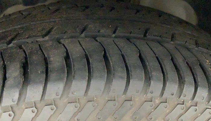 2017 Ford Ecosport TITANIUM + 1.5L PETROL AT, Petrol, Automatic, 91,641 km, Left Front Tyre Tread