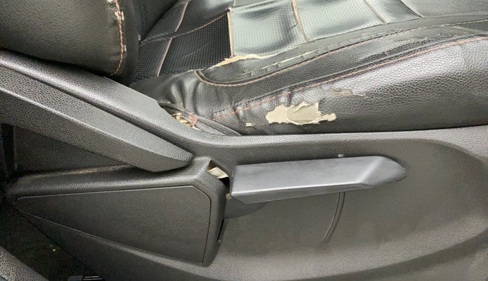 2017 Ford Ecosport TITANIUM + 1.5L PETROL AT, Petrol, Automatic, 91,641 km, Driver Side Adjustment Panel