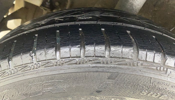 2018 Hyundai Grand i10 SPORTZ 1.2 KAPPA VTVT, Petrol, Manual, 32,564 km, Right Rear Tyre Tread