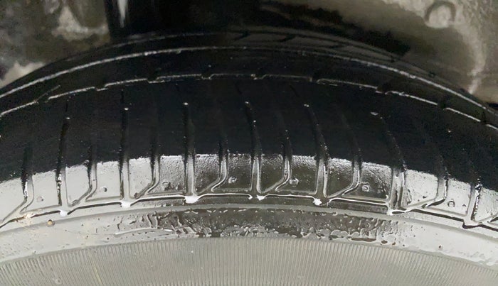2015 Honda City VX CVT PETROL, Petrol, Automatic, 40,239 km, Right Rear Tyre Tread