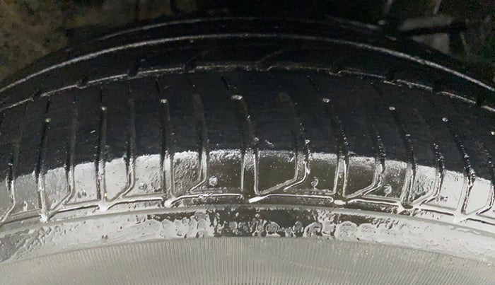 2015 Honda City VX CVT PETROL, Petrol, Automatic, 40,239 km, Right Front Tyre Tread
