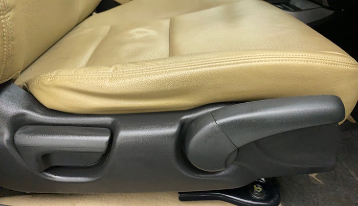 2015 Honda City VX CVT PETROL, Petrol, Automatic, 40,239 km, Driver Side Adjustment Panel