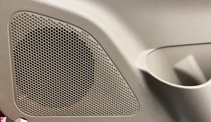 2018 Mahindra TUV300 T10, Diesel, Manual, 38,677 km, Speaker