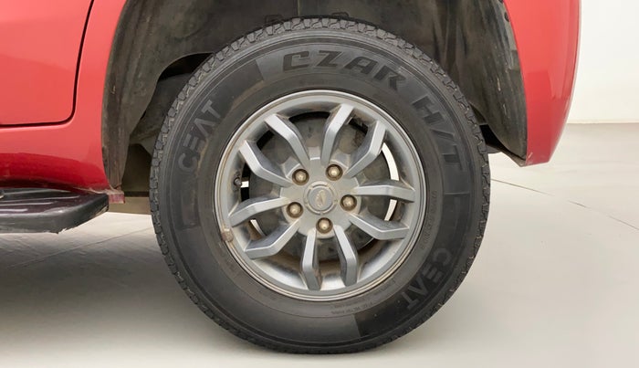 2018 Mahindra TUV300 T10, Diesel, Manual, 38,677 km, Left Rear Wheel