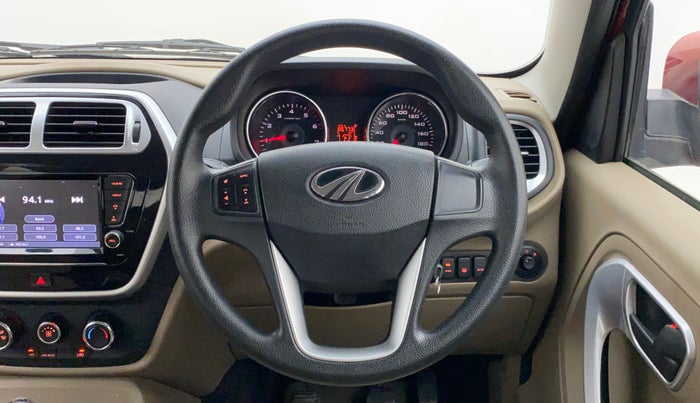 2018 Mahindra TUV300 T10, Diesel, Manual, 38,677 km, Steering Wheel Close Up