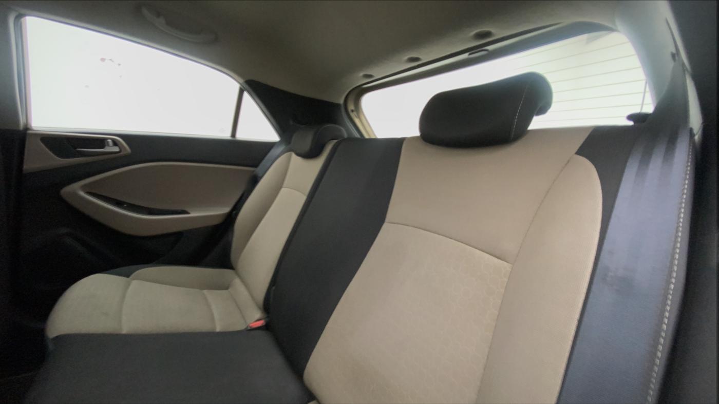 2015 Hyundai Elite i20 ASTA 1.2, Petrol, Manual, 29,982 km, Right Side Rear Door Cabin