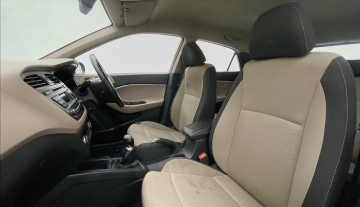 2015 Hyundai Elite i20 ASTA 1.2, Petrol, Manual, 29,982 km, Right Side Front Door Cabin