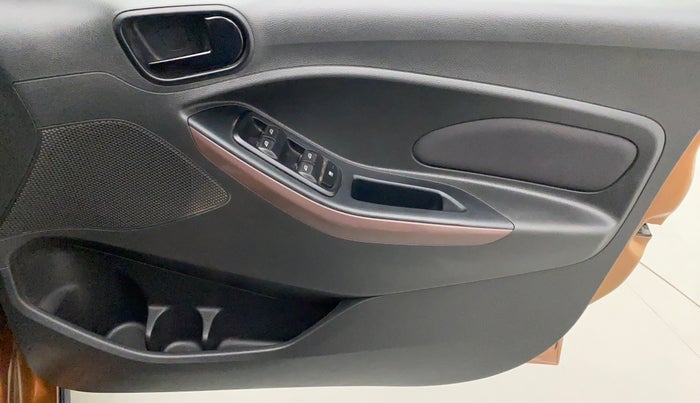2020 Ford FREESTYLE TITANIUM PLUS 1.5 DIESEL, Diesel, Manual, 39,998 km, Driver Side Door Panels Control