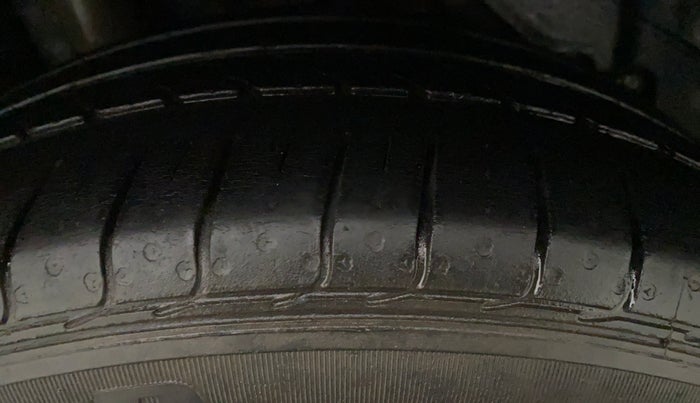 2020 Ford FREESTYLE TITANIUM PLUS 1.5 DIESEL, Diesel, Manual, 39,998 km, Left Front Tyre Tread