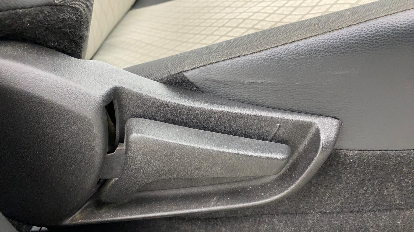 2023 Maruti Alto K10 VXI, Petrol, Manual, 28,199 km, Driver Side Adjustment Panel