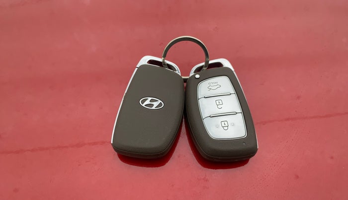 2020 Hyundai GRAND I10 NIOS ASTA AMT 1.2 KAPPA VTVT, Petrol, Automatic, 21,294 km, Key Close Up