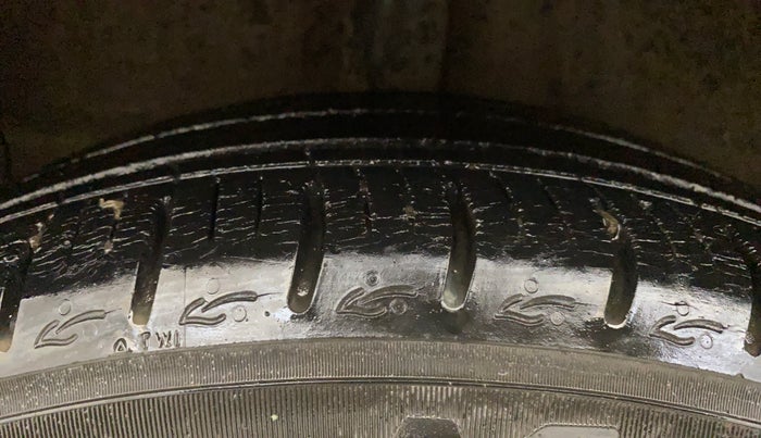 2020 Hyundai GRAND I10 NIOS ASTA AMT 1.2 KAPPA VTVT, Petrol, Automatic, 21,294 km, Right Rear Tyre Tread