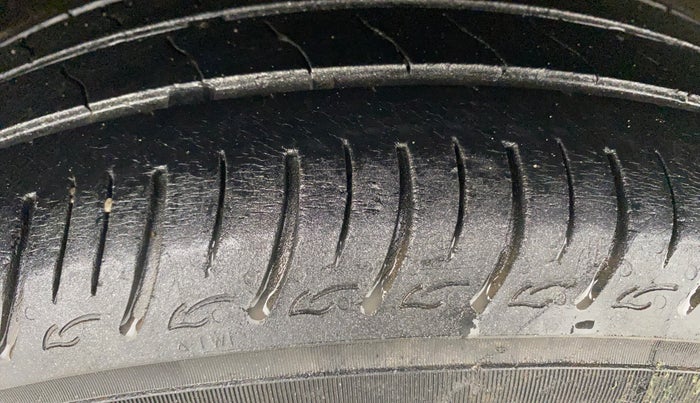 2020 Maruti Baleno DELTA PETROL 1.2, Petrol, Manual, 56,398 km, Right Rear Tyre Tread