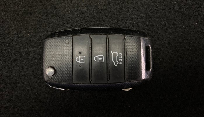 2022 KIA SELTOS HTE 1.5 DIESEL, Diesel, Manual, 1,01,799 km, Key Close Up