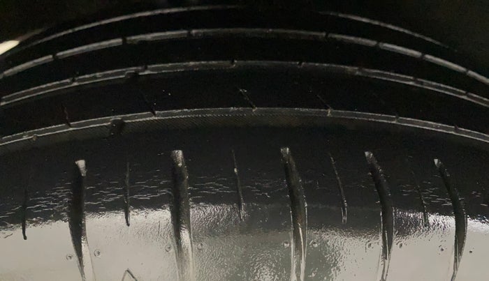 2020 Maruti Baleno ZETA PETROL 1.2, Petrol, Manual, 94,602 km, Right Rear Tyre Tread