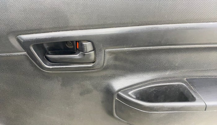 2019 Maruti S PRESSO VXI+, Petrol, Manual, 39,411 km, Driver Side Door Panels Control