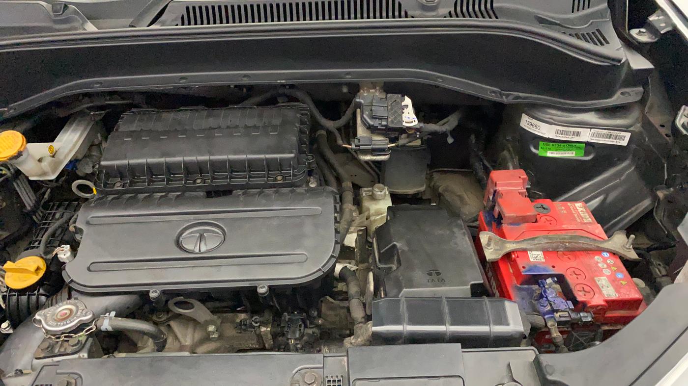 2022 Tata PUNCH ACCOMPLISHED AMT, Petrol, Automatic, 62,649 km, Engine View - Left