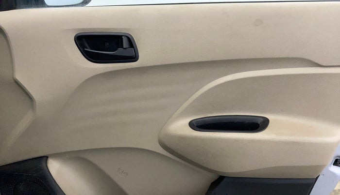 2021 Hyundai NEW SANTRO SPORTZ EXECUTIVE MT CNG, CNG, Manual, 40,803 km, Driver Side Door Panels Control