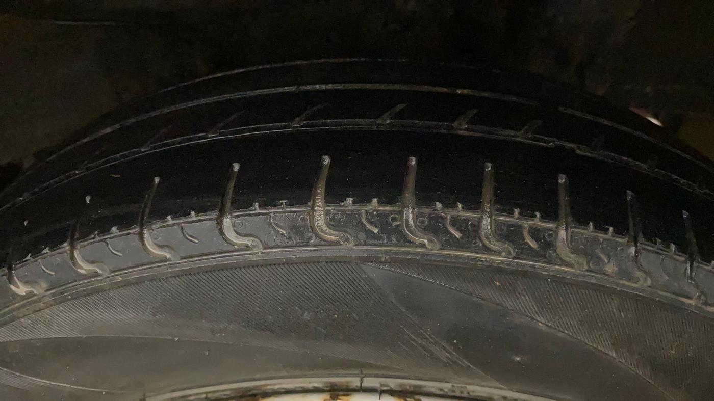 2021 Hyundai NEW SANTRO SPORTZ EXECUTIVE MT CNG, CNG, Manual, 41,793 km, Left Rear Tyre Tread