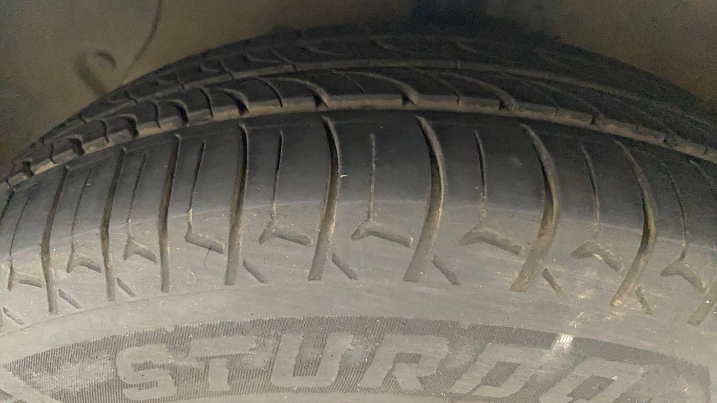 2017 Hyundai Xcent S 1.1 CRDI, Diesel, Manual, 93,025 km, Left Front Tyre Tread