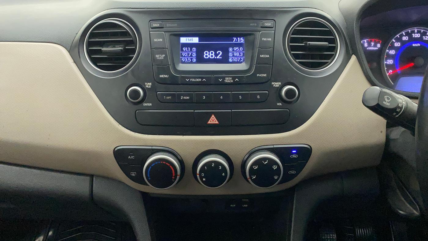 2016 Hyundai Grand i10 SPORTZ 1.2 KAPPA VTVT, Petrol, Manual, 41,111 km, Air Conditioner